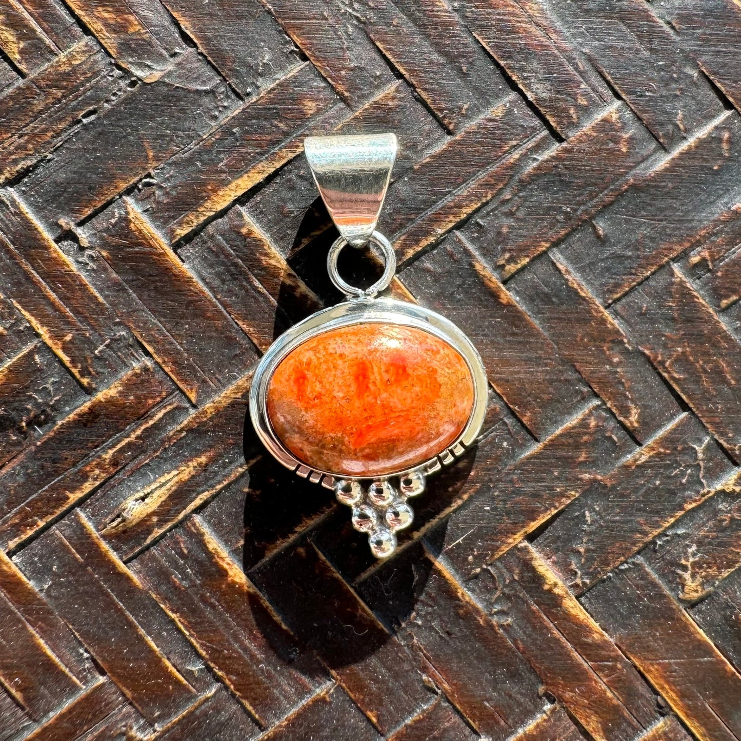 Spiny Oyster detailed pendant